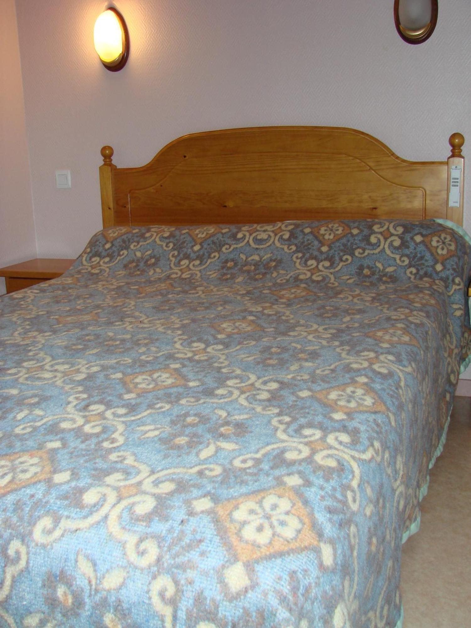 Arbizonloc Apartment Guchen Bilik gambar