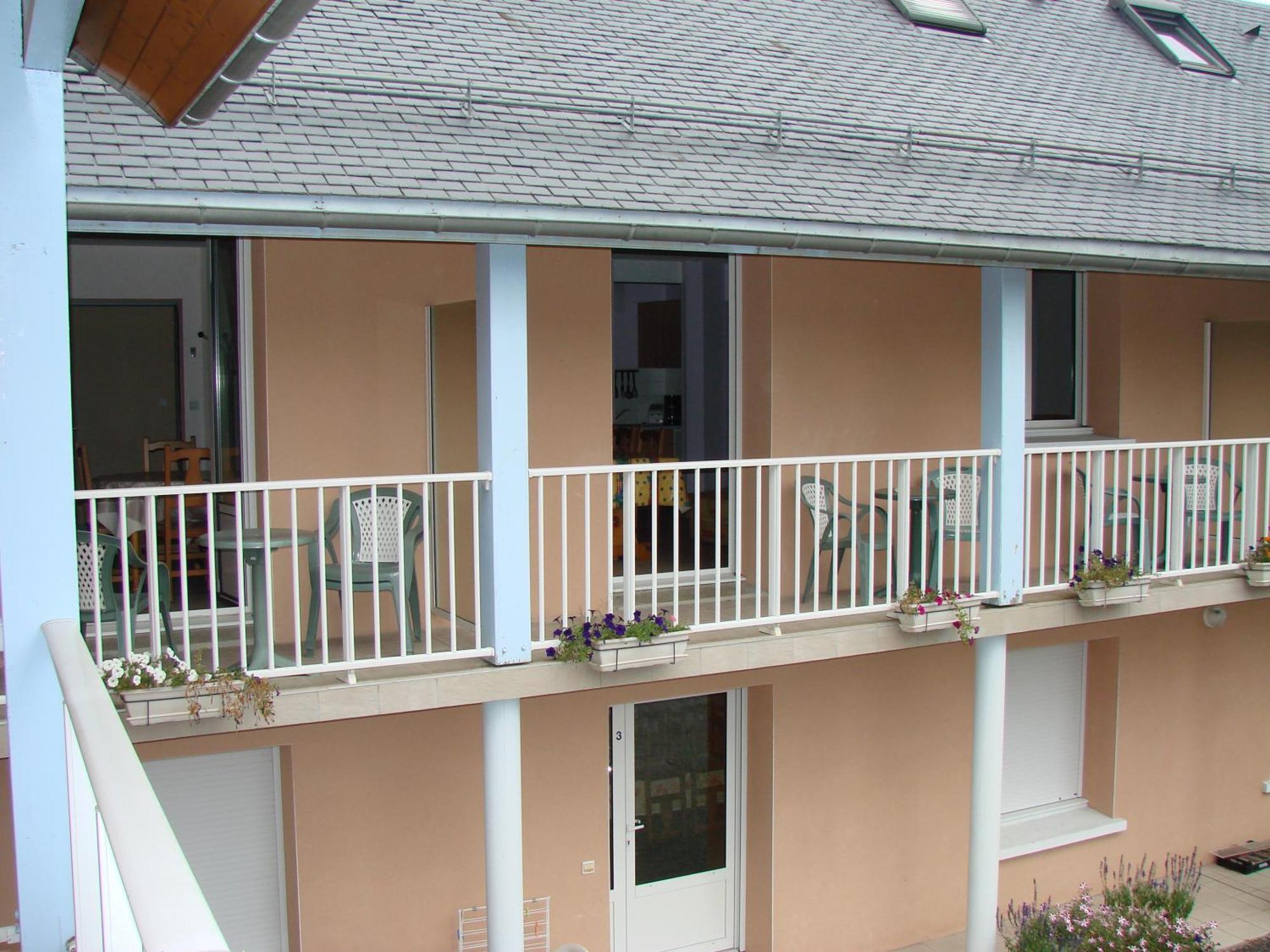 Arbizonloc Apartment Guchen Bilik gambar