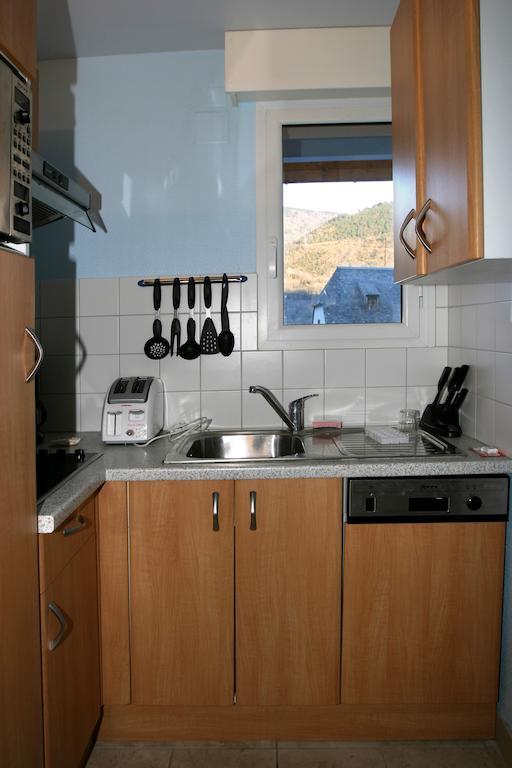 Arbizonloc Apartment Guchen Bilik gambar