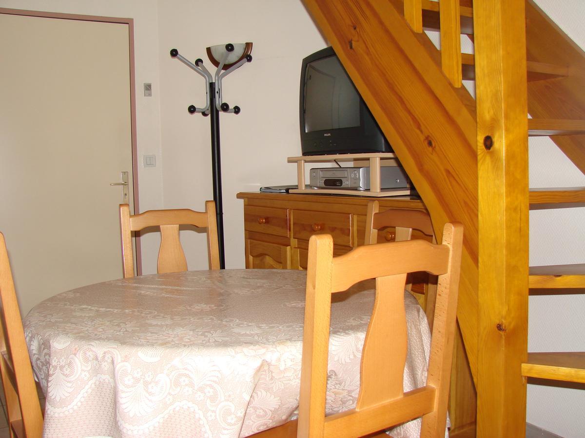 Arbizonloc Apartment Guchen Bilik gambar