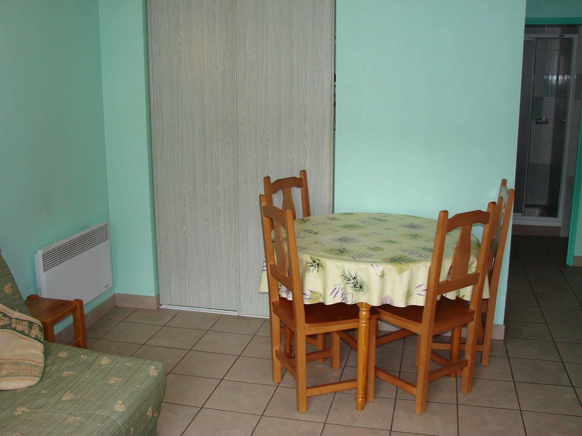 Arbizonloc Apartment Guchen Luaran gambar